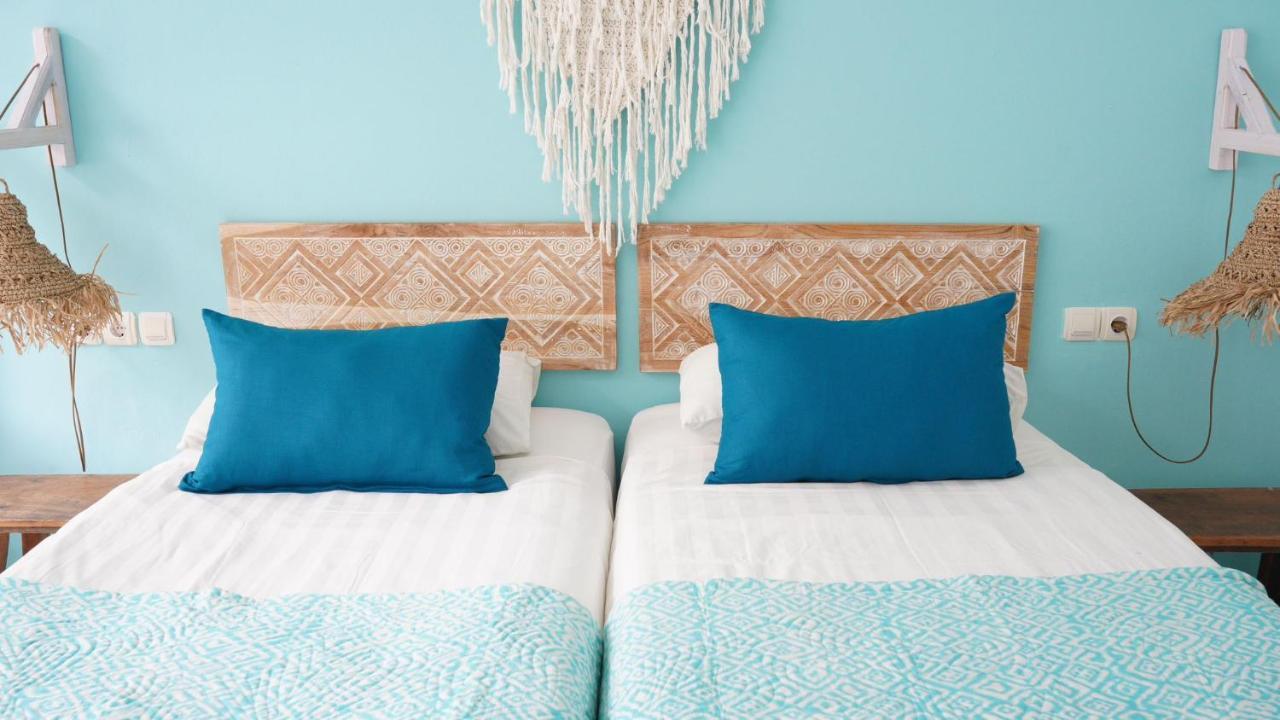 Hotel The White Bay 3*
